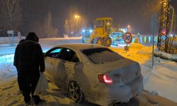 Kar ve tipi nedeniyle Malatya-Kayseri kara yolu ulaşıma kapatıldı