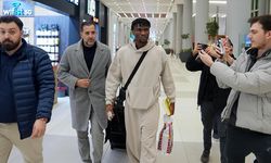 Nijeryalı futbolcu Chibuike Nwaiwu, Trabzonspor için İstanbul'a geldi