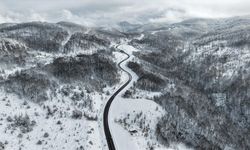 Sinop'ta 1600 rakımlı Çangal Dağı'ndaki kar manzarası dronla görüntülendi