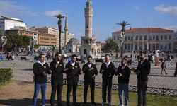 Türküler, üniversiteli gençlerin 'alkış'ında ritim buluyor