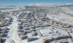 Beyaza bürünen İndere konutları depremzedelere sıcak yuva oldu