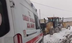 Darende Belediyesi'nin karla mücadele çalışmaları kesintisiz sürüyor