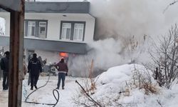 Evde çıkan yangın korkuttu