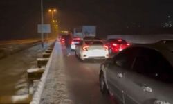 Gaziantep’te Yoğun Kar Ulaşımı Felç Etti: Kilometrelerce Araç Kuyruğu