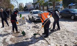 Kâhta Belediyesi'nden karla mücadelede kesintisiz çalışma