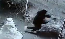 Kardan adamın kafasını çaldılar, o anlar kamerada