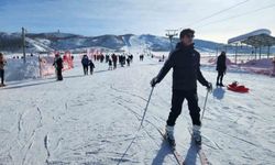 Munzur'un eteklerinde kayak sezonu başladı