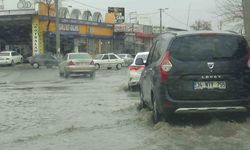 Şanlıurfa'da sis ve yağmur etkili oluyor