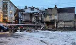 Sivas'ta metruk bina çöktü, mahallede panik yaşandı
