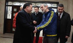 Vali Çiçek'ten ev ziyareti