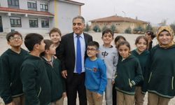 Malatya'da Görme Engelli Öğretmenden Azmin ve Umudun Dersi