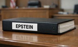 Epstein Belgeleri İçin Hukuk Savaşı: Maxwell’den Anayasa İtirazı