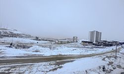 Malatya’da Kış Kendini Gösterdi: Kar Yağışı Ulaşımı Etkiledi