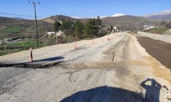 Adıyaman Gerger-Kahta Yolunda heyelan