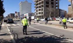 Adıyaman'da Otomobilin çarptığı çocuk yaralandı