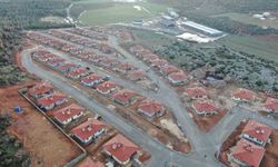 Depremzedeler: 'Devlet bize ev değil villa yaptı'