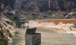 Diyarbakır'da Sinek Çayı'nın su seviyesi yağışlarla yükseldi