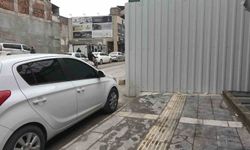 Kaldırım işgalleri vatandaşlara pes dedirtiyor