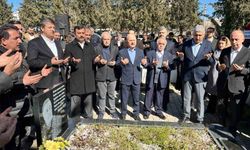 Sevenleri Kahtalı Mıçe’yi mezarı başında andı