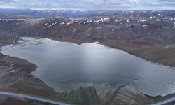 Sivas'ta Yaz aylarında tamamen kuruyan göl, yeniden su tuttu