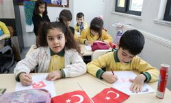 Tunceli'de ilk ders 'Bayrak sevgisi'