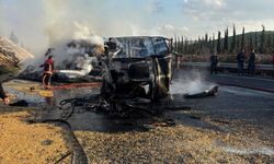 Şanlıurfa'da aynı istikamette giden iki tır çarpıştı: 1 ölü, 1 yaralı