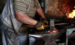 Adıyamanlı Demirci Ustasının Zamana Meydan Okuyan Hikayesi