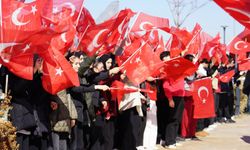 Malatya’da Görenler Gözlerine İnanamadı: Gökyüzü Bir Anda Kırmızı-Beyaza Büründü!