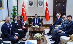 Cumhurbaşkanı Yardımcısı Yılmaz, Kanada Dışişleri Bakanı Anand'la Görüştü