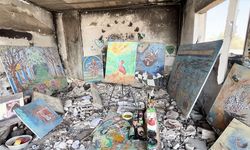 Gazzeli ressam, İsrail saldırılarından etkilenen çocuklara sanatla umut oluyor