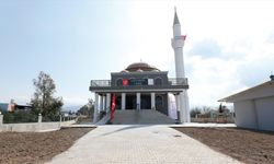 Hatay'da depremlerin ardından 123'üncü cami ibadete açıldı