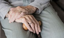 Türkiye'de yaklaşık 1,8 milyon yaşlı tek başına yaşıyor