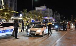 Adıyaman'da, 2 bin 305 kişinin kimliği kontrol edildi