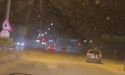 Adıyaman’da Trafik Şoku: Bagajda Oturan Kişiyle Araç Seyirde!