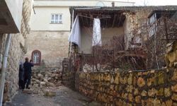 Batman Gercüş'te Sağanak Yağışlara Dayanamayan Ev Çöktü