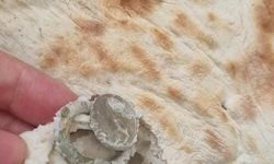 Elazığ’da ekmekten bozuk para halkası çıktı!