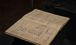 Elazığ'da Sergilenen Osmanlı Dönemi Veresiye Defteri Yoğun İlgiyle Karşılanıyor
