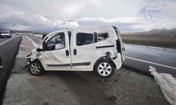 Emniyet Kemerini Takmayan Sürücü Araçtan Fırladı!