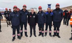 Fırat EDAŞ Arama Kurtarma Ekibi Deprem Tatbikatında Gövde Gösterisi Yaptı