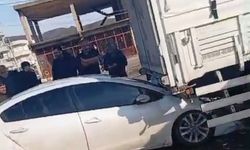 Kırmızı Işık İhlali Kazaya Yol Açtı: Otomobil Tıra Çarptı