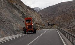 Son Dakika: Malatya-Adıyaman Karayolu Heyelan Nedeniyle Kapandı
