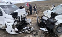 Ayvalı-Darende Yolunda Feci Kaza: 4 Yaralı