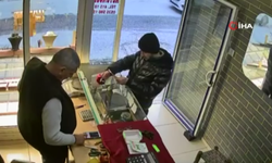 Kuyumcuya Müşteri Gibi Girdi, 60 bin Yüzüğü Alıp Saniyeler İçinde Kaçtı..