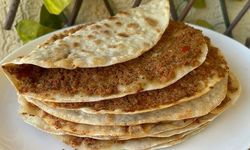 Fırına Gerek Yok: Tavada Lahmacun Nasıl Bu Kadar Lezzetli Oluyor?