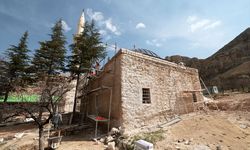 Darende’de Hasar Gören Tarihi Camiler Restore Ediliyor