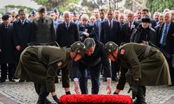 Turgut Özal Ölümünün 33. Yılında Anıldı! Devlet Protokolü Topkapı’da Buluştu