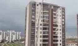 Diyarbakır’da 14 Katlı Binada Korkutan Yangın