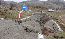 Nemrut Dağı Yolu Çöktü! 30 Metrelik Alan Kullanılamaz Halde