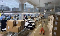 Şanlıurfa'da sağanak yağış fabrikayı göle çevirdi