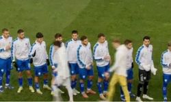 Bosnalı Futbolcular Maç Öncesi İsrailli Futbolcuların Elini Sıkmadı